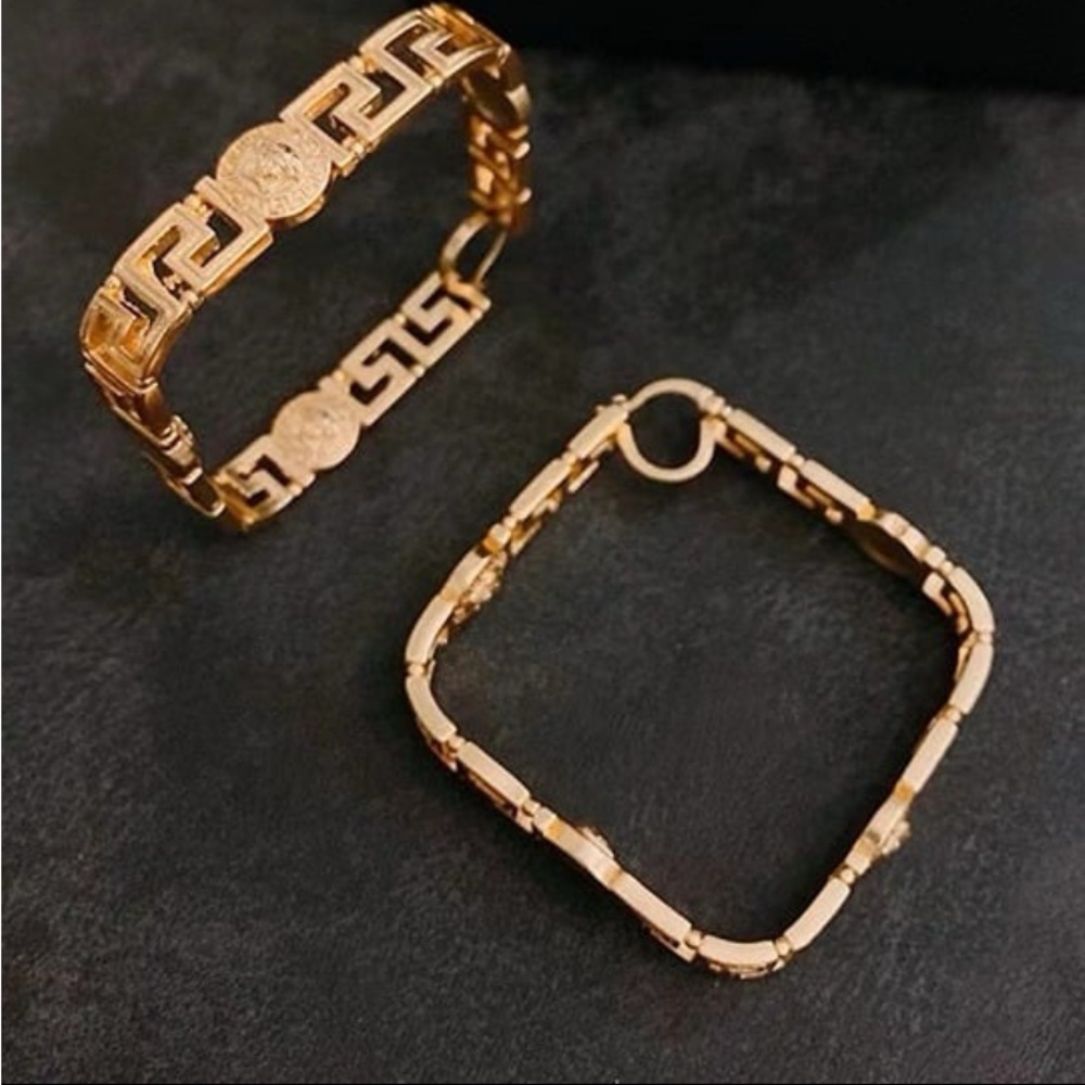 🔥🔥LAST PAIR🔥🔥 Elegant Gold Bracelet Set